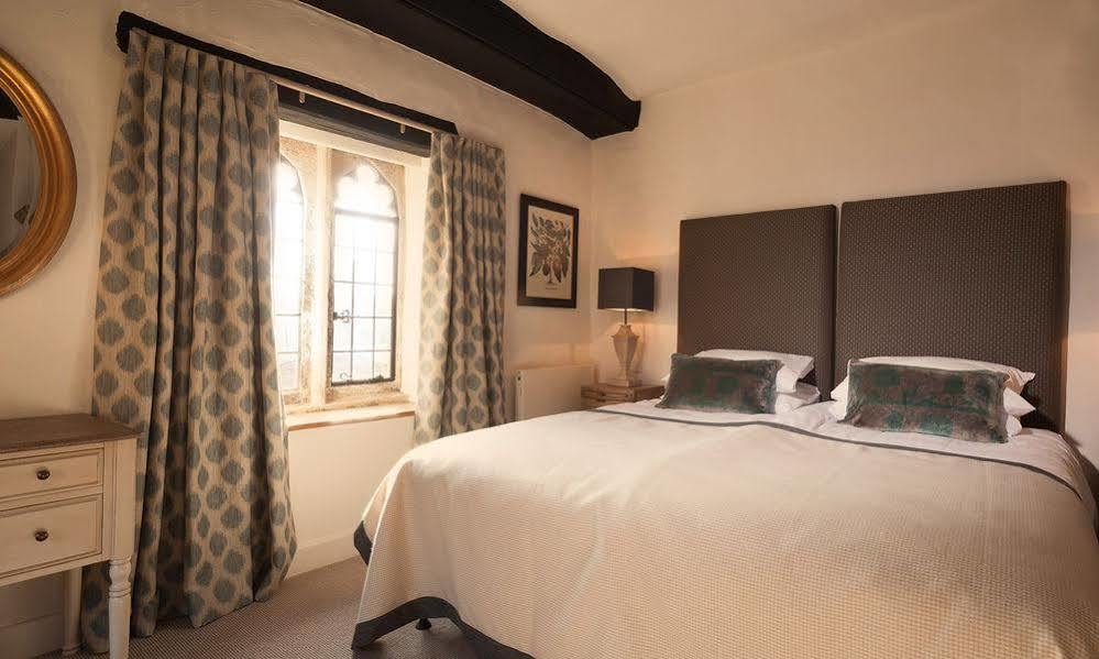 The Crown Hotel Shipton under Wychwood Exterior photo